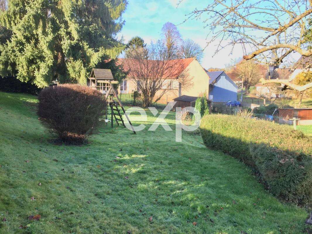 Maison à GRANDVILLIERS