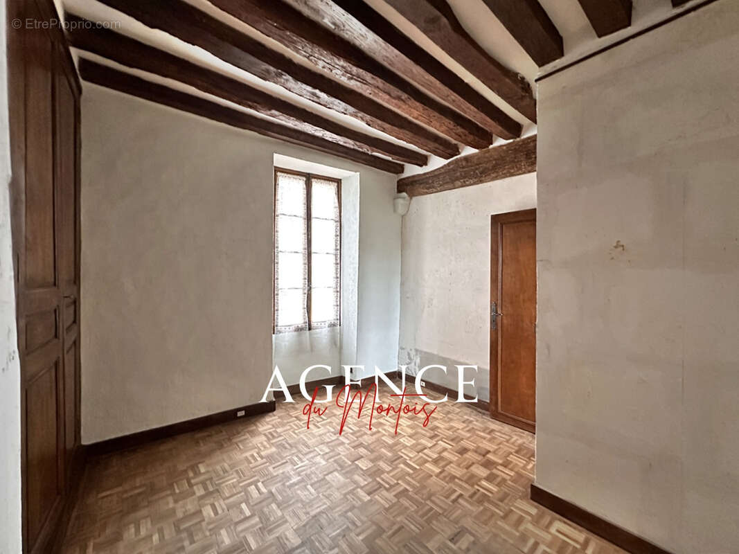 Maison à DONNEMARIE-DONTILLY