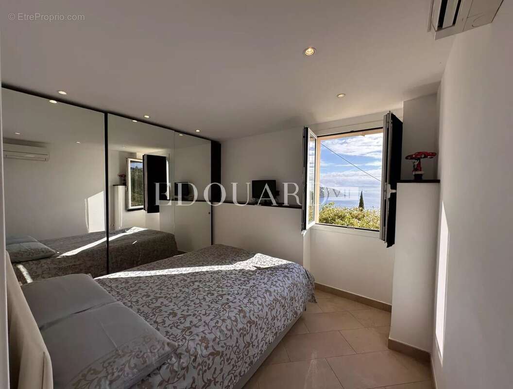 Appartement à ROQUEBRUNE-CAP-MARTIN