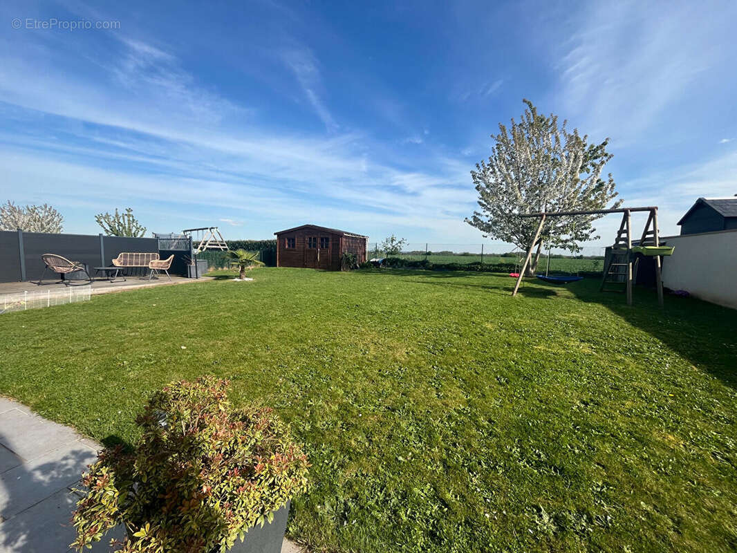 Maison à NEUILLY-EN-THELLE