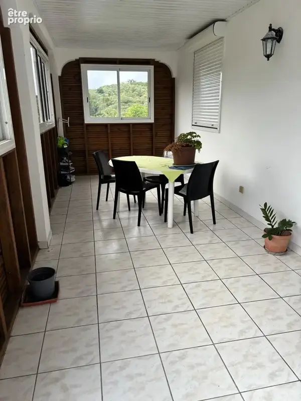 Sainte-anne :  maison t4 + t3 + t1 - photo 9