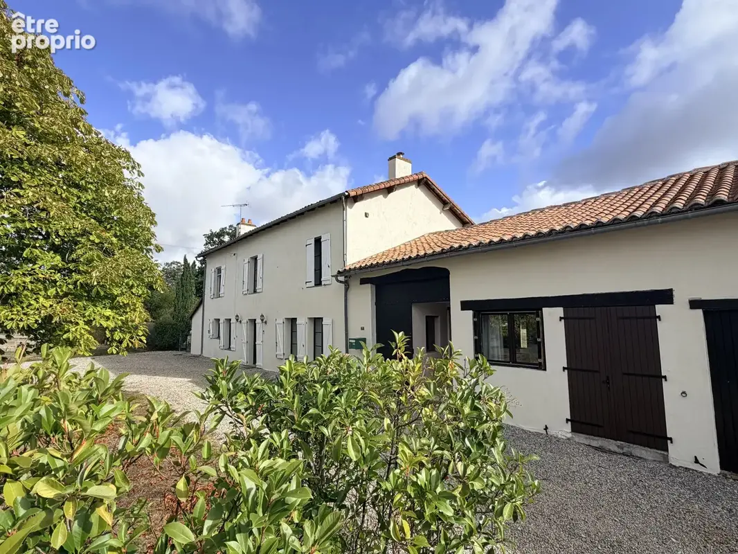 Maison à GAJOUBERT