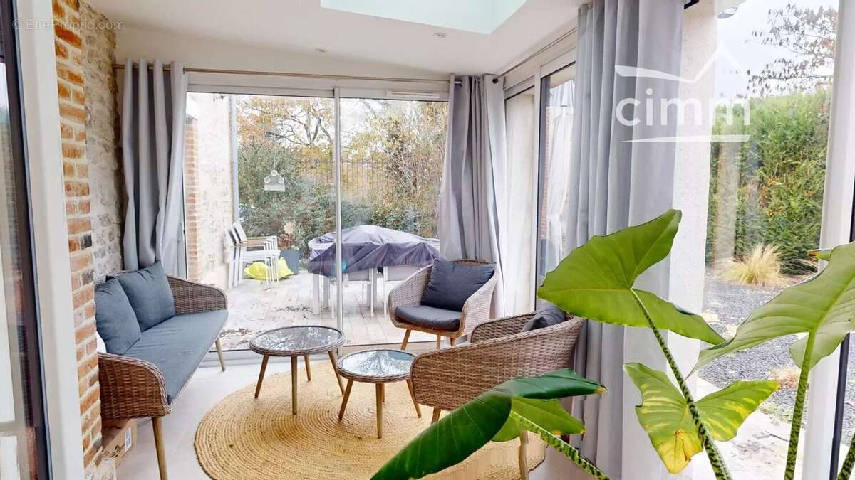 Maison à SAINT-CYR-EN-VAL