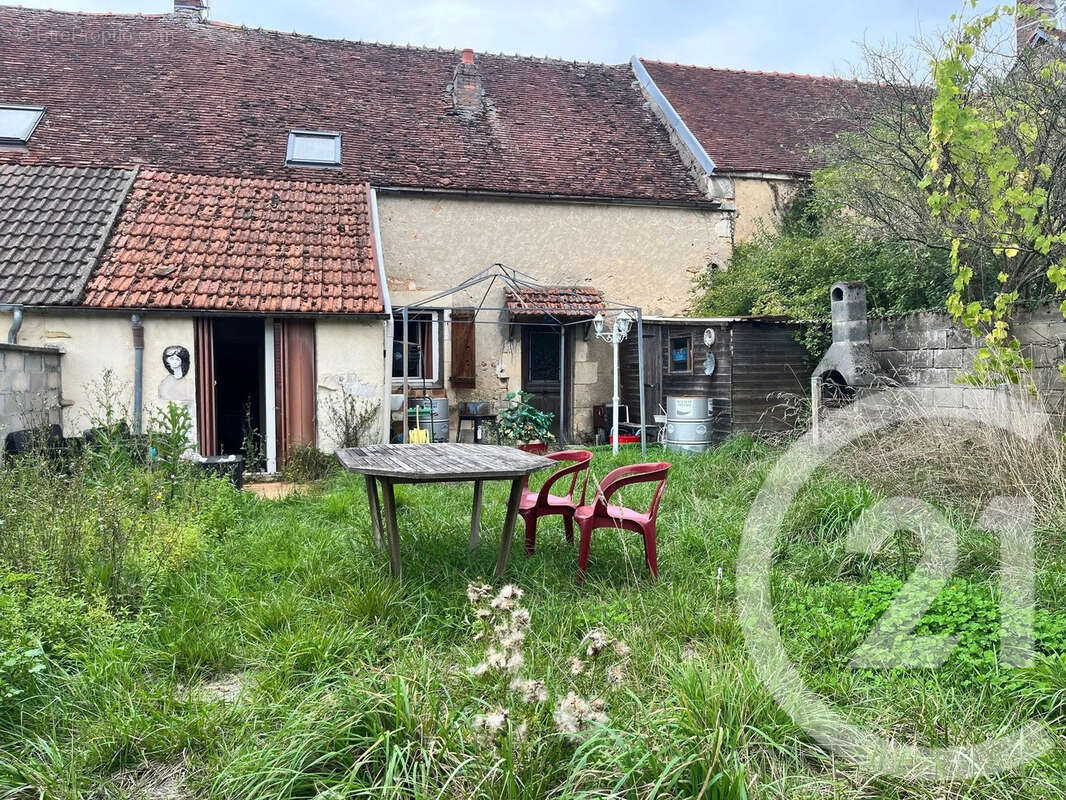 Maison à ENTRAINS-SUR-NOHAIN