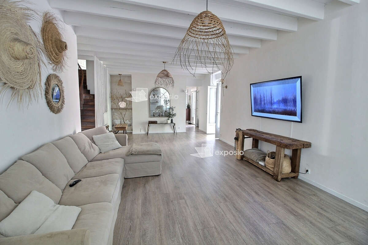 Maison Echire 6 pièce(s) 198.61 m2 - photo 2