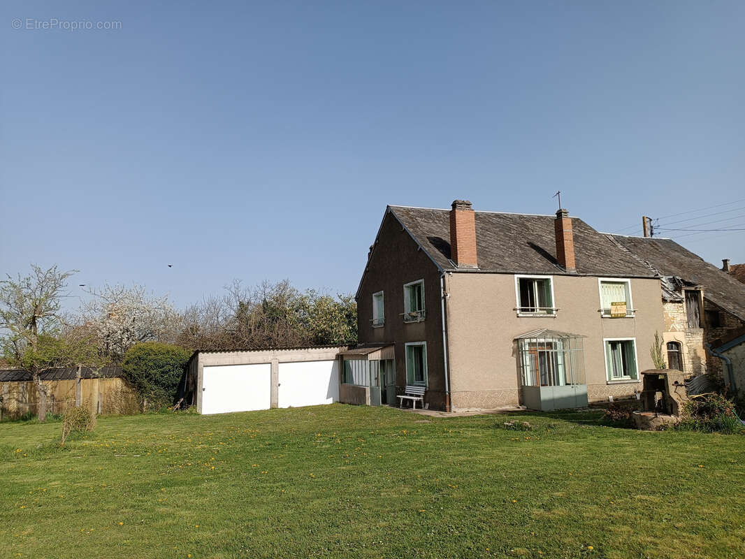Maison à BENGY-SUR-CRAON