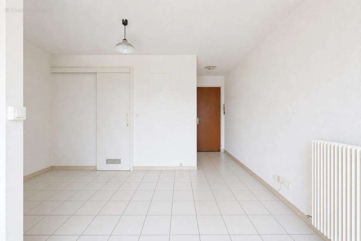 Appartement 1 pièce de 26 m² à Libourne 65000eu - photo 2
