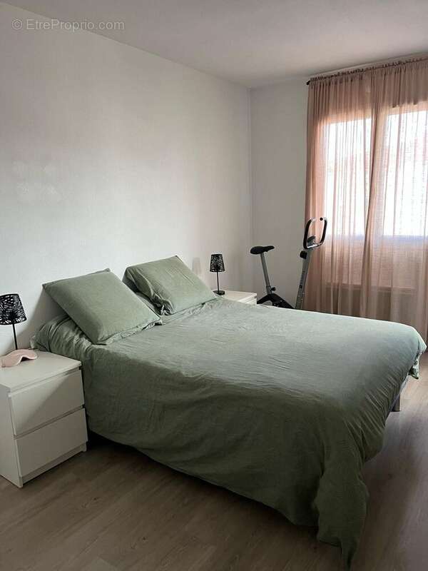 Chambre 1 - Appartement à PERPIGNAN