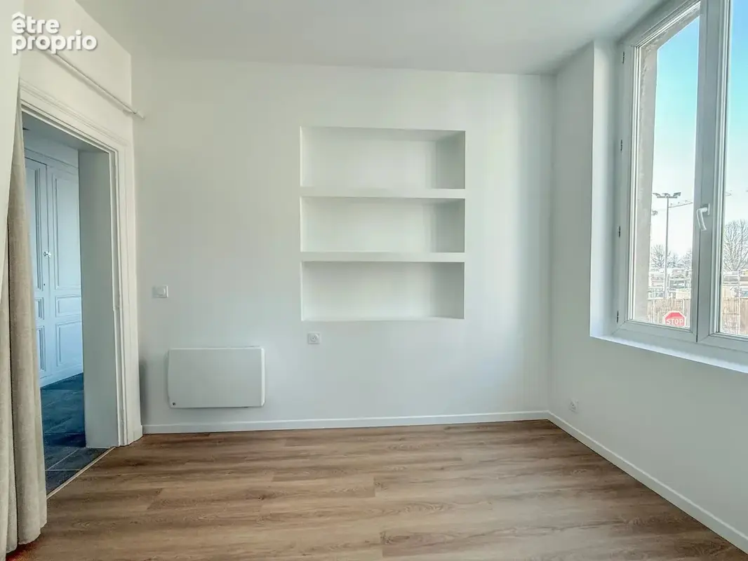 Local commercial + appartement + cave - photo 11