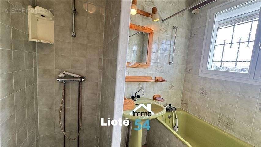 Maison à SAINT-REMIMONT