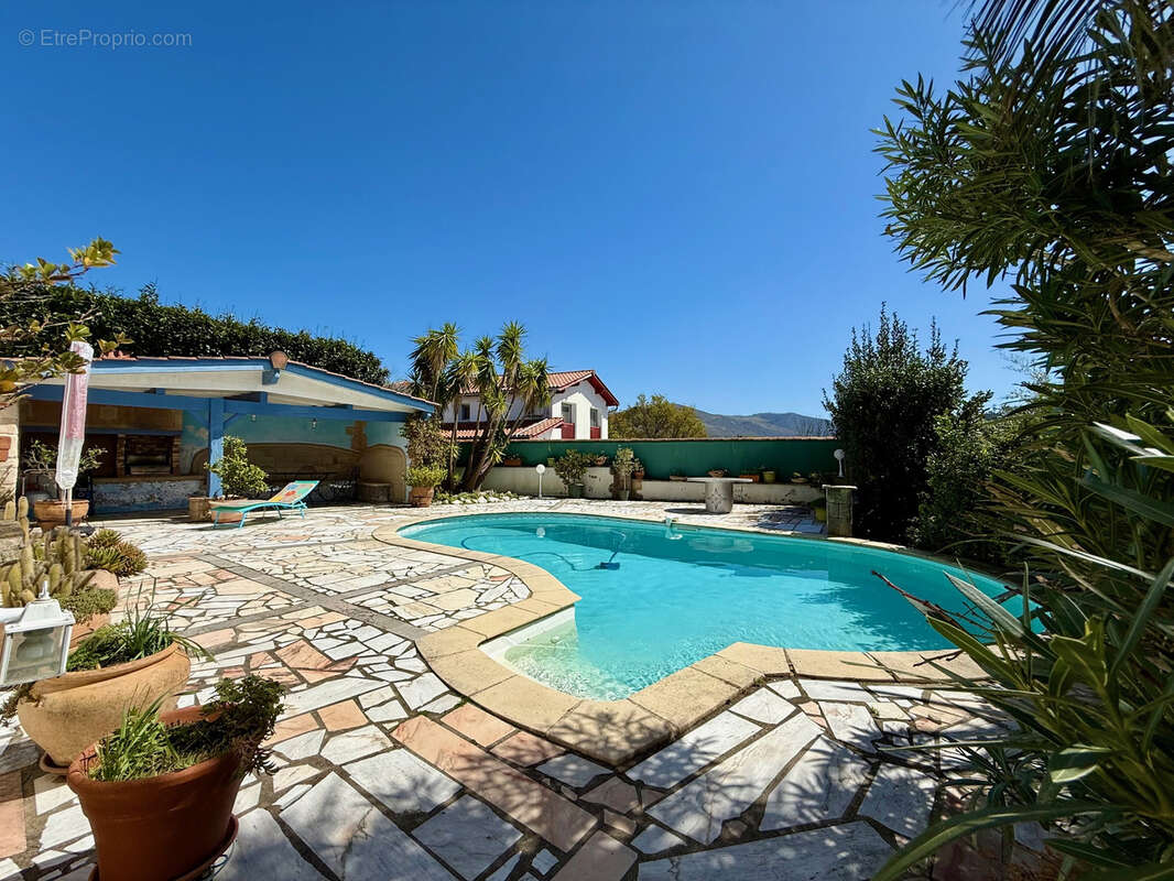 Maison à URRUGNE