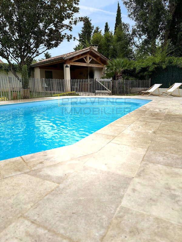 Maison à MONTELIMAR