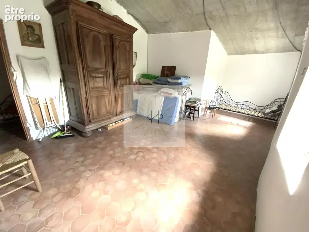 Maison 5 pièces 98 m² à vendre à Rochemaure (07400) - photo 8