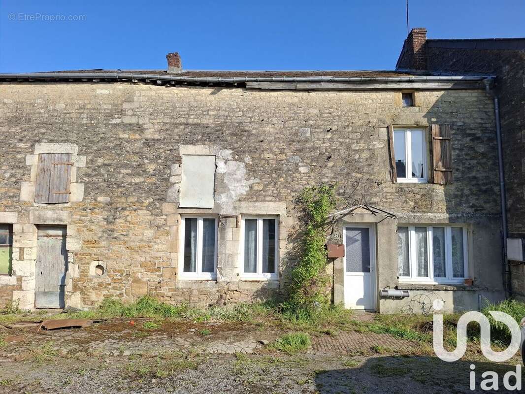 Photo 3 - Maison à MAUBERT-FONTAINE