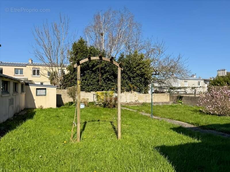 Maison à LE RELECQ-KERHUON