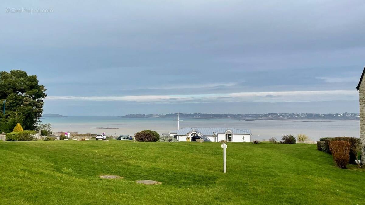 Appartement à SAINT-JACUT-DE-LA-MER