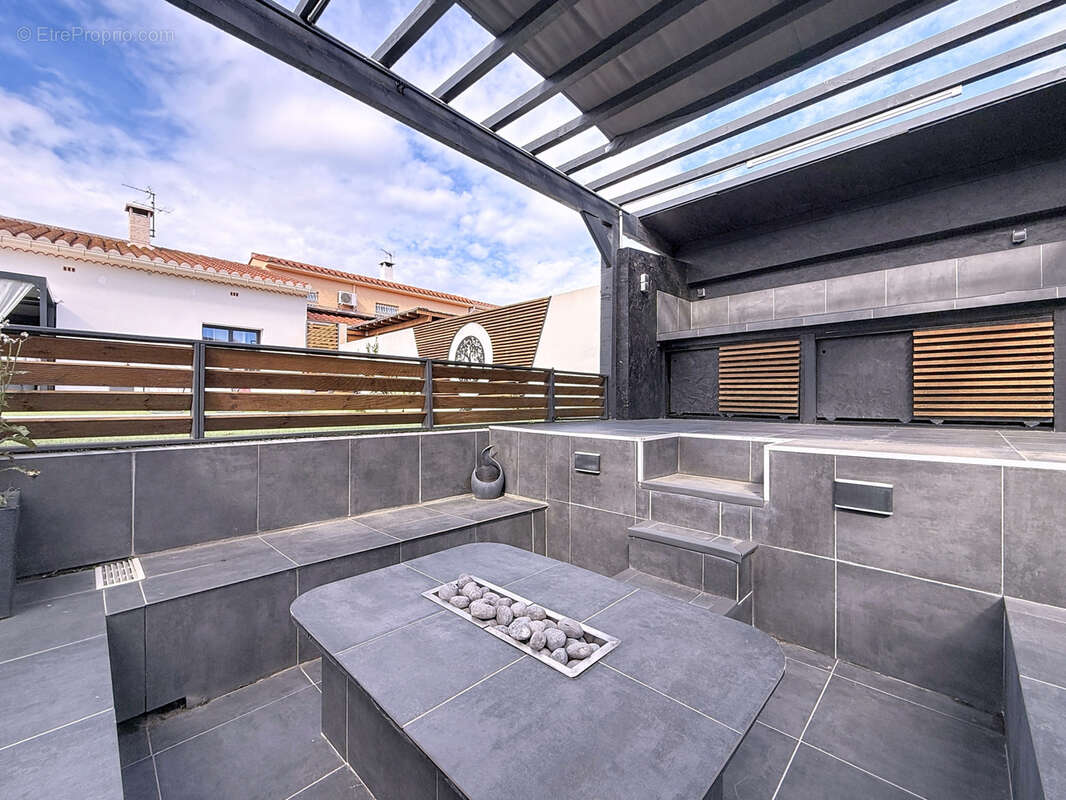 Maison à LATOUR-BAS-ELNE