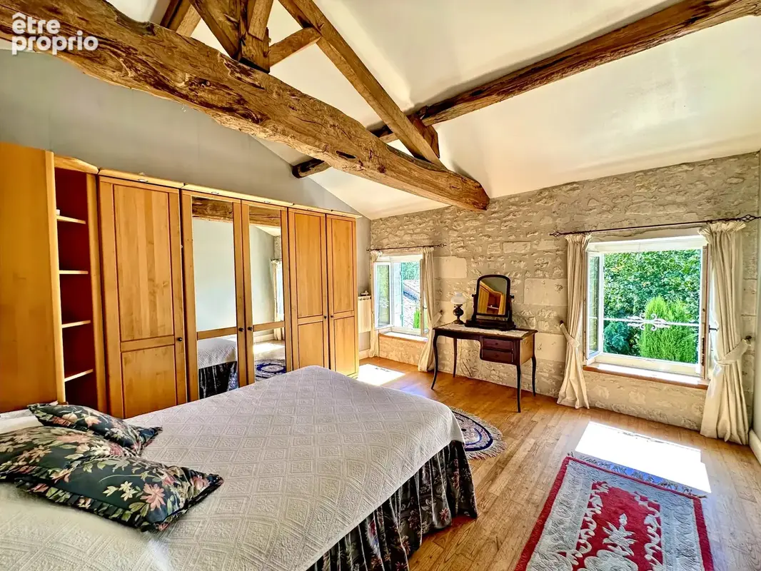 Propriété du 19e - deux logements indépendants - piscine et terrain de 1,1 ha – estuaire de la gironde. - photo 11