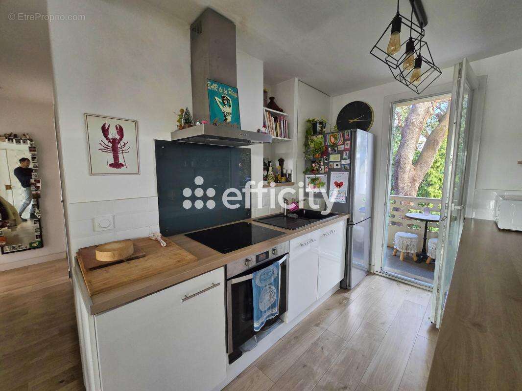 Appartement à LE CANNET
