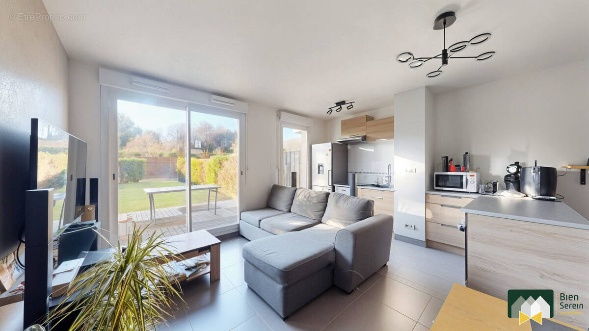 Appartement à LEVES