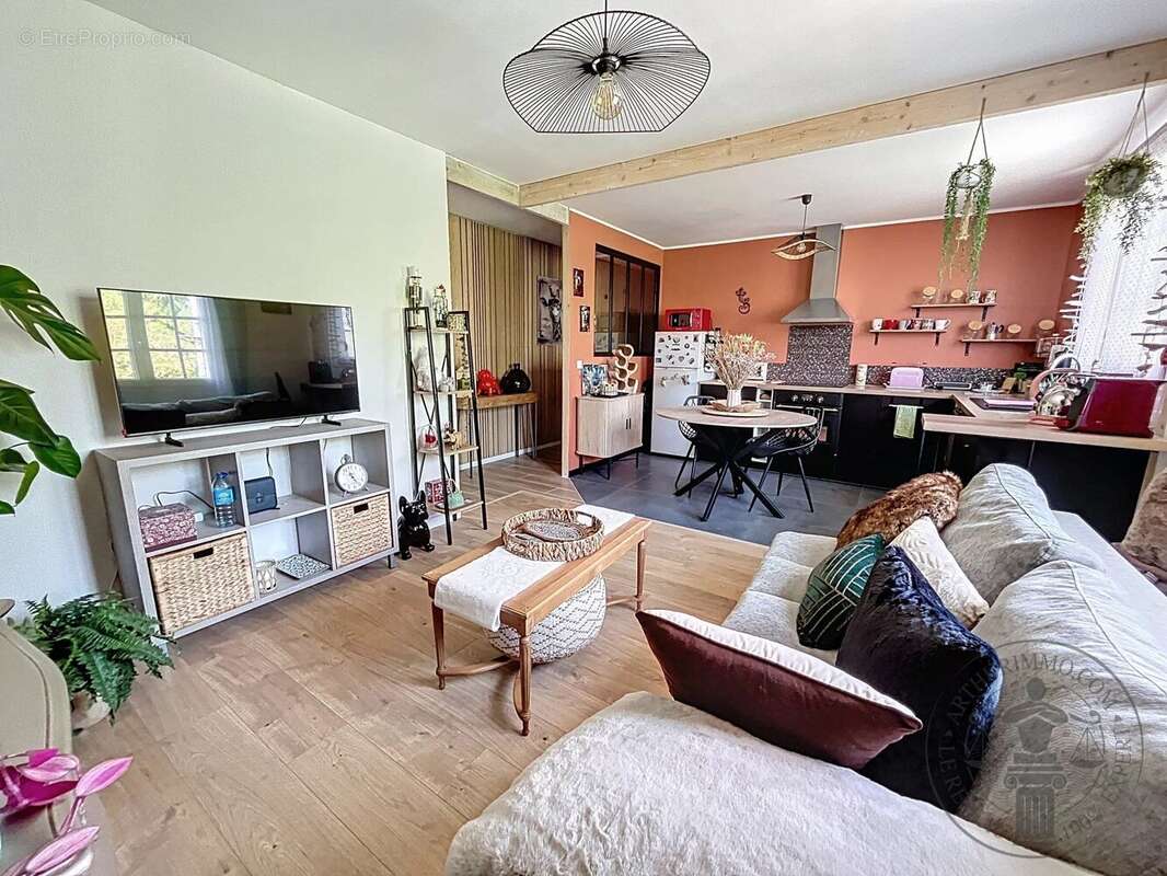 Appartement à SAINT-CHERON