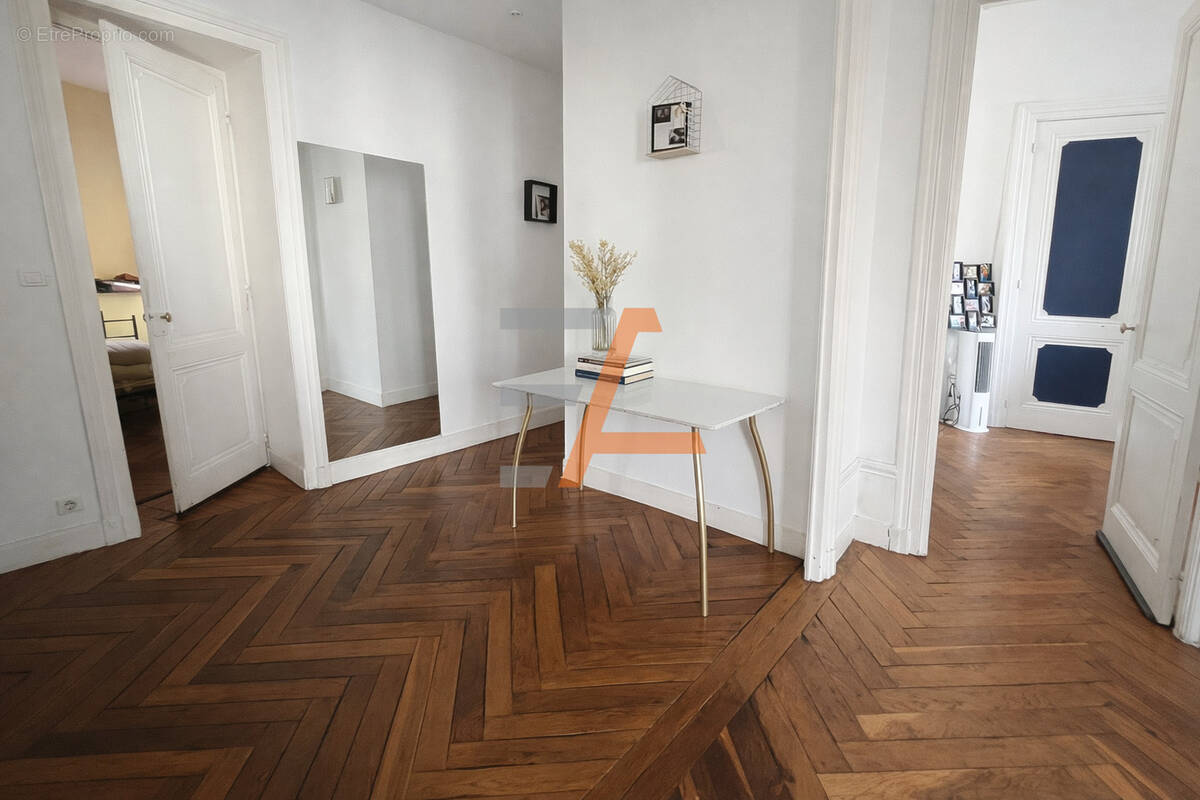 Appartement à SAINT-ETIENNE