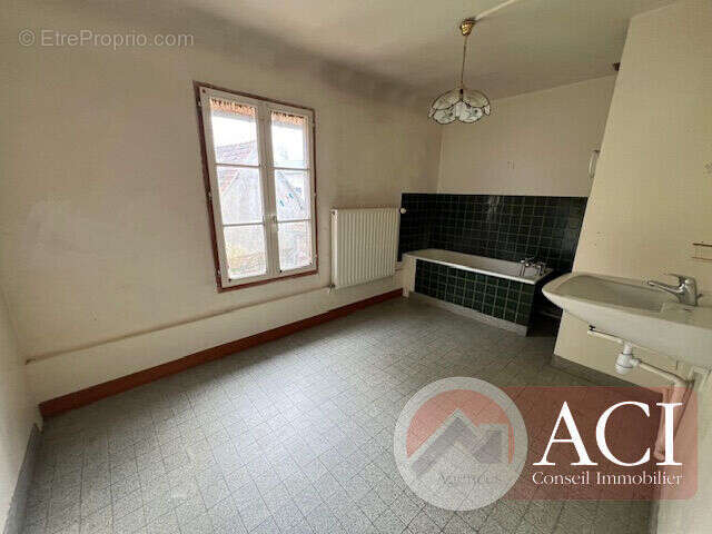 Maison à SAINT-CLAIR-SUR-EPTE