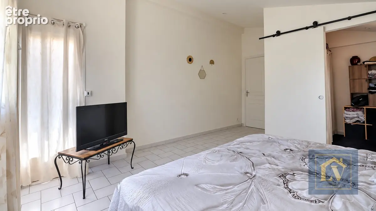 Grande maison familiale de 6 pièces rénovée avec sous sol et jardin - photo 9