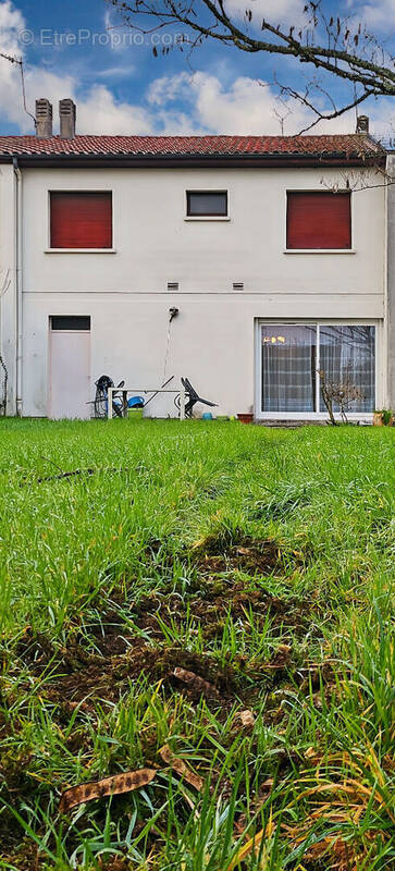 Maison à VILLENAVE-D'ORNON