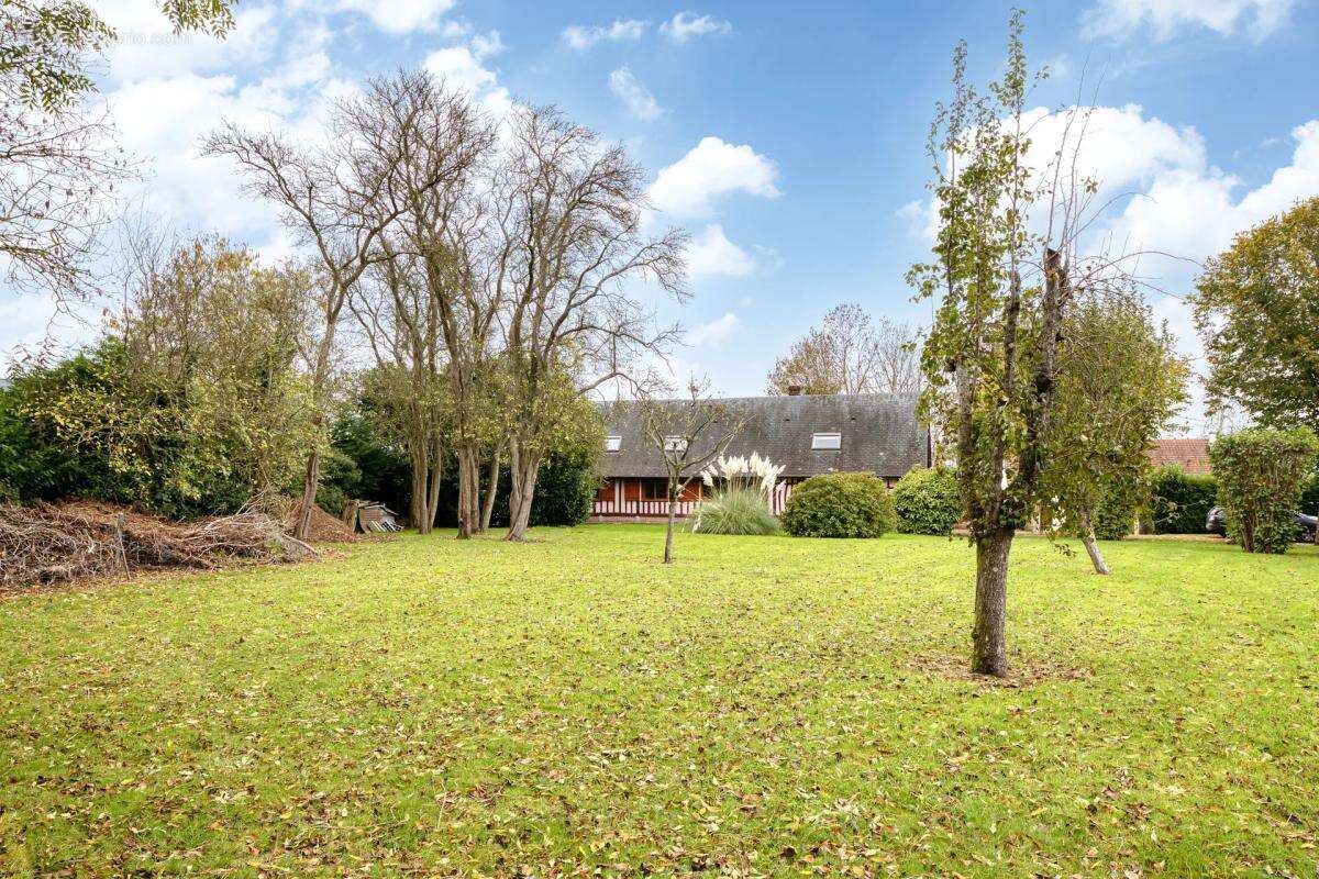 Maison à BIVILLE-LA-RIVIERE