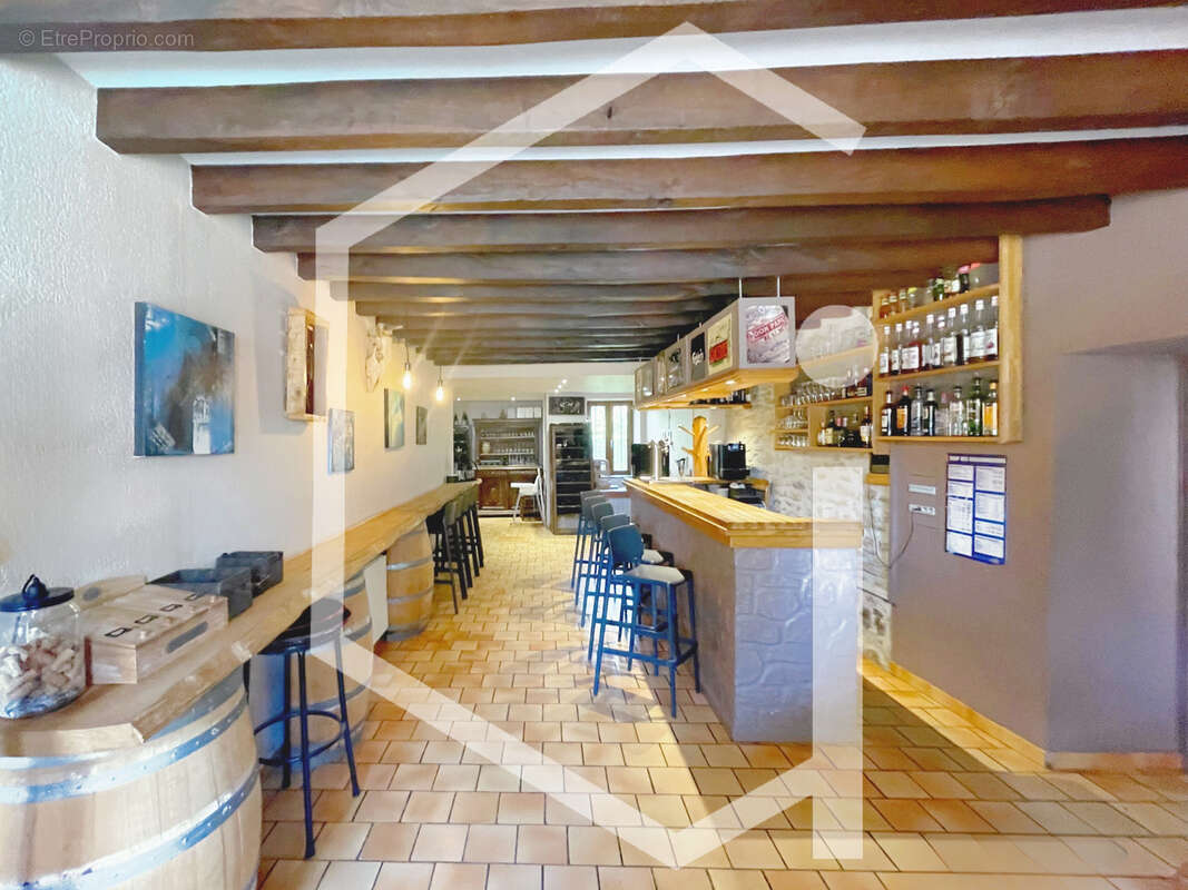 Commerce à VERDIGNY