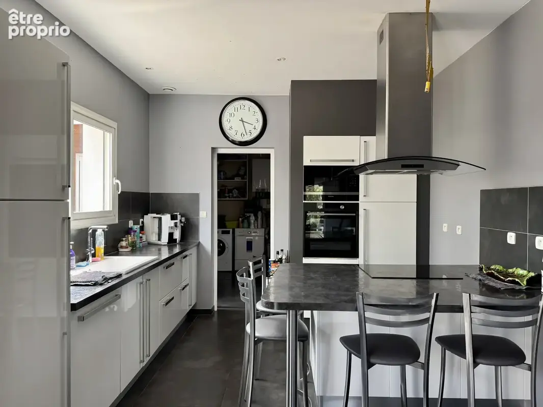 Maison contemporaine 170 M2 / 5 chambres / Piscine / Garage / 630 M2 de terrain - photo 7