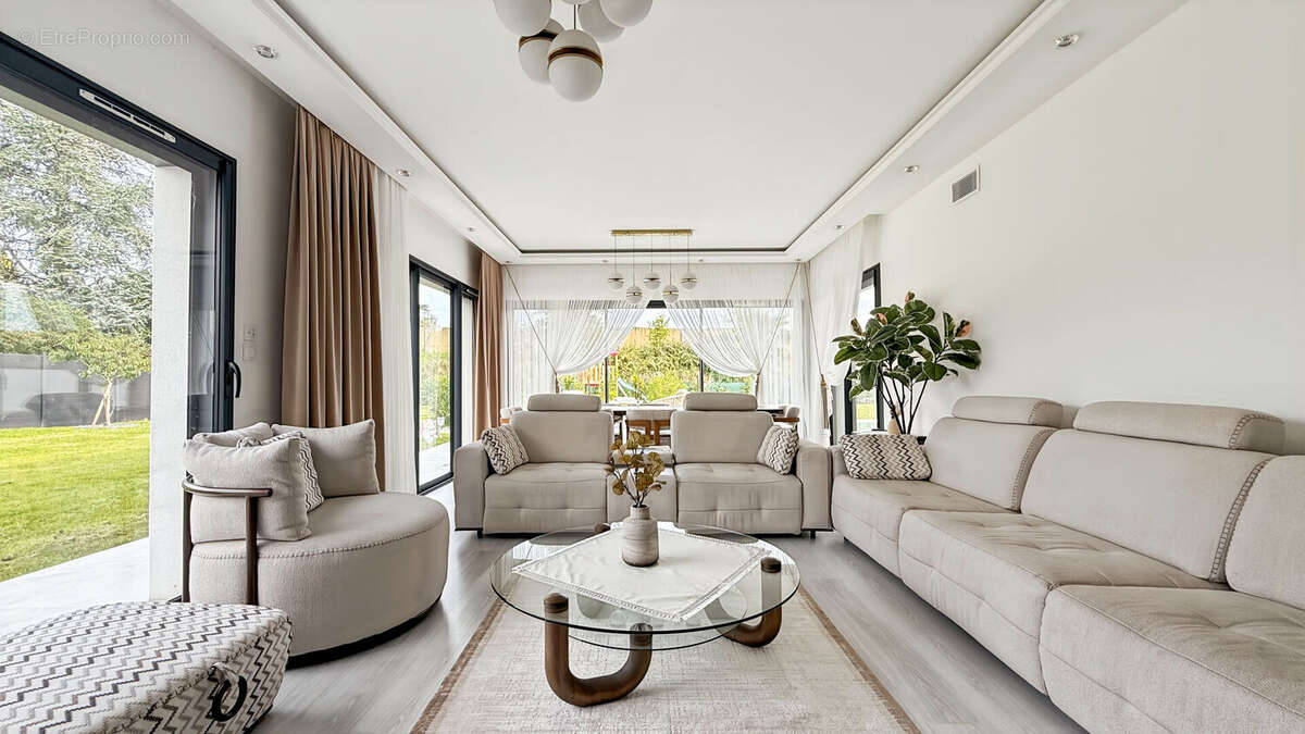 Maison à JOUE-LES-TOURS