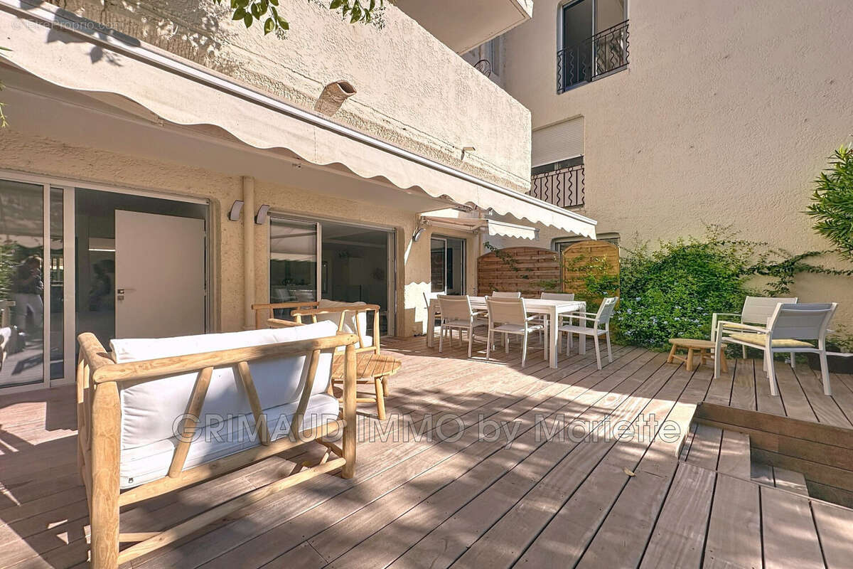 Appartement à SAINT-TROPEZ