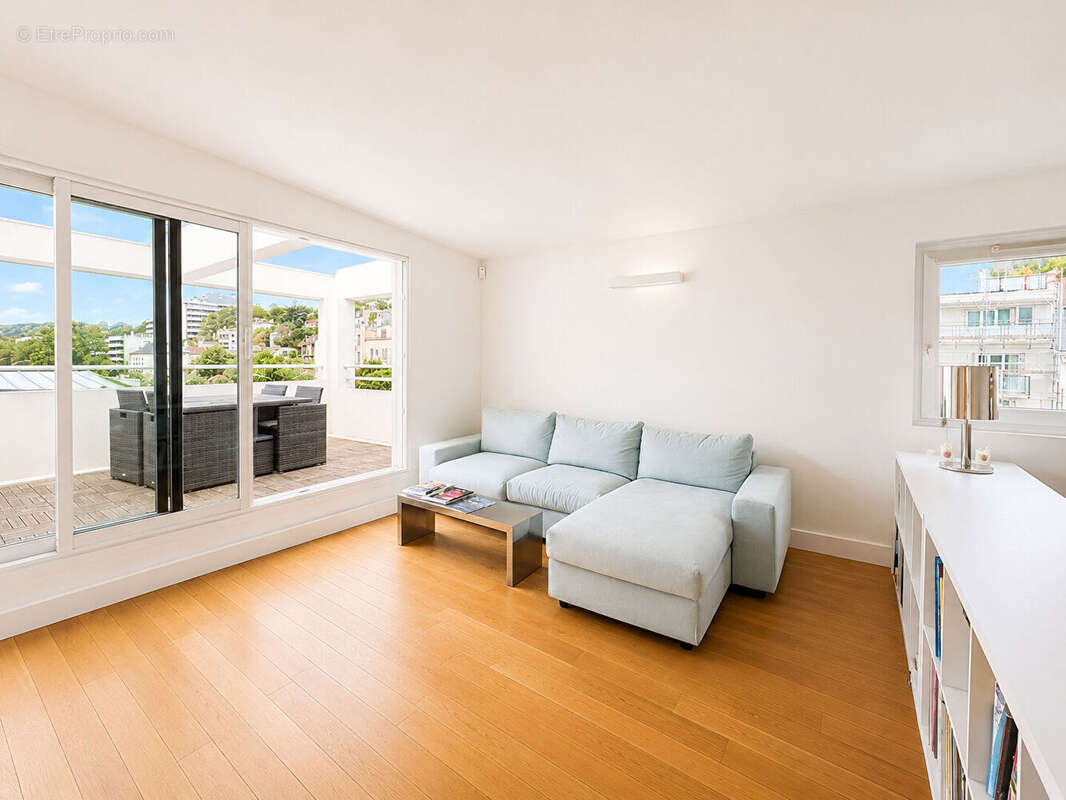 Sèvres ? dernier étage avec terrasse ? 3 pièces de 80 m² - photo 3