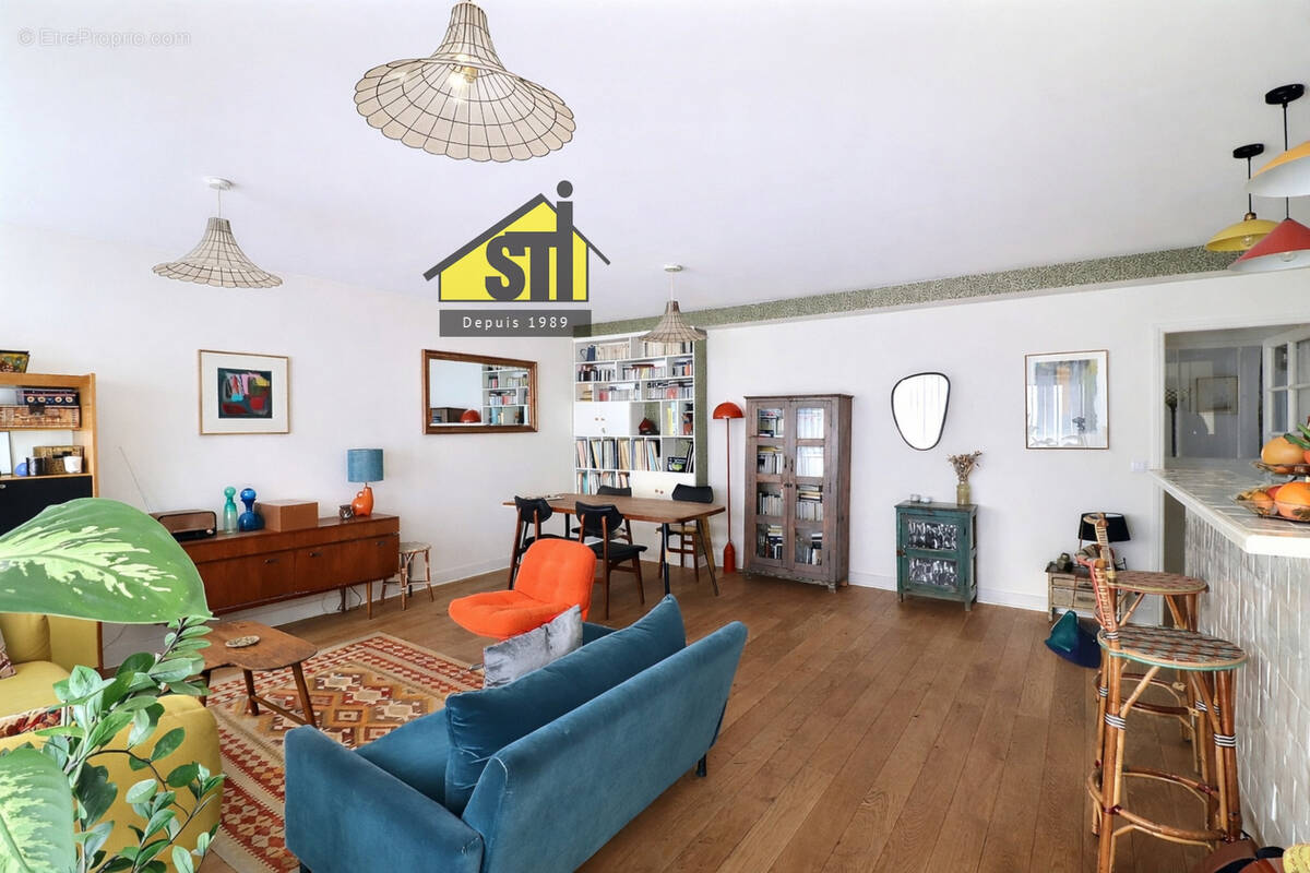 Appartement à PARIS-14E