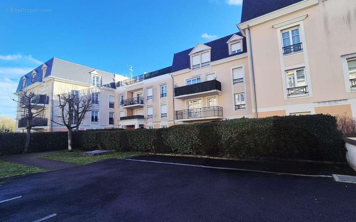 Appartement à EMERAINVILLE