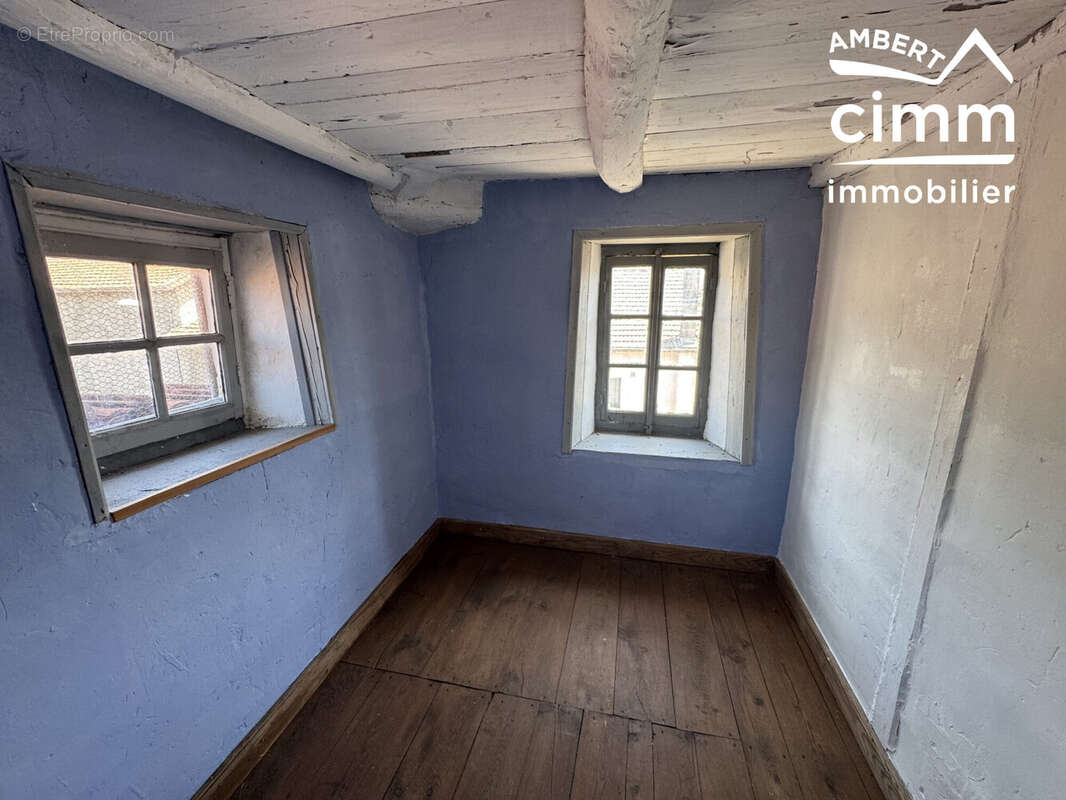 Maison à CHAUMONT-LE-BOURG