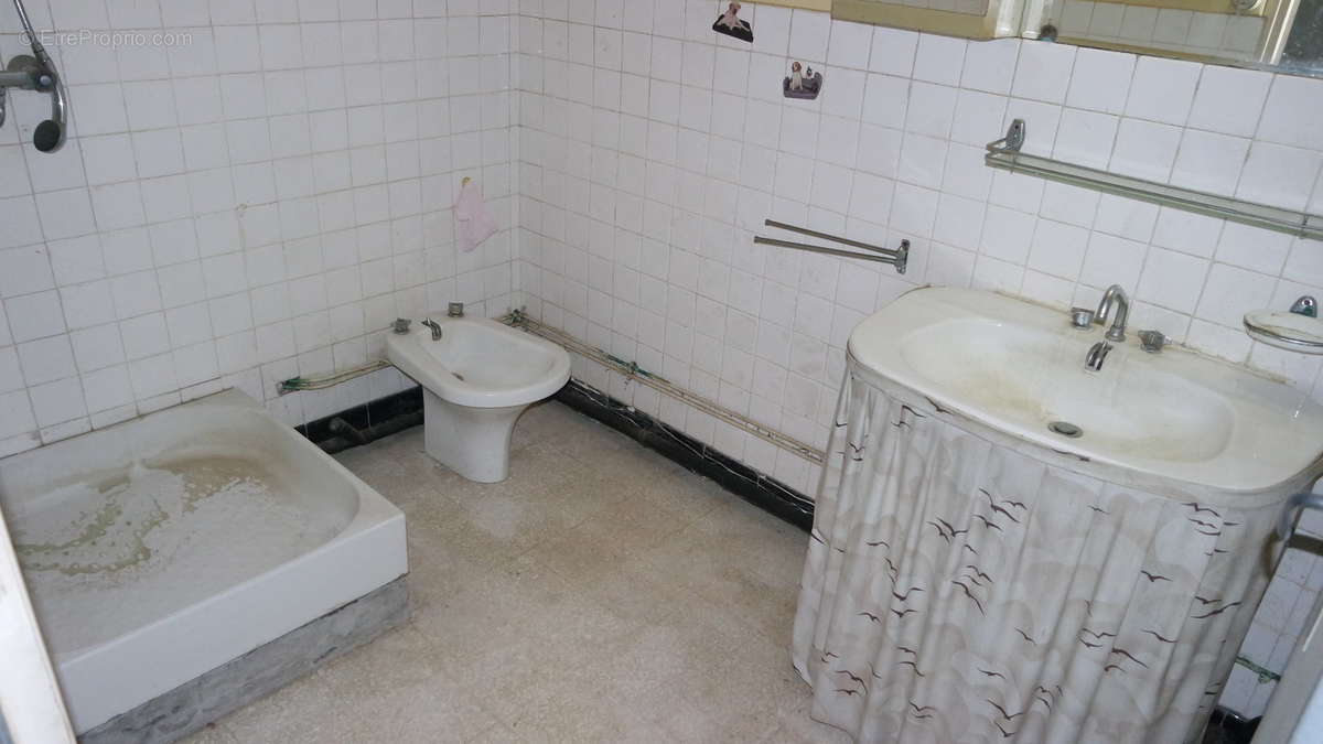 Maison à rénover 128 m² - photo 7