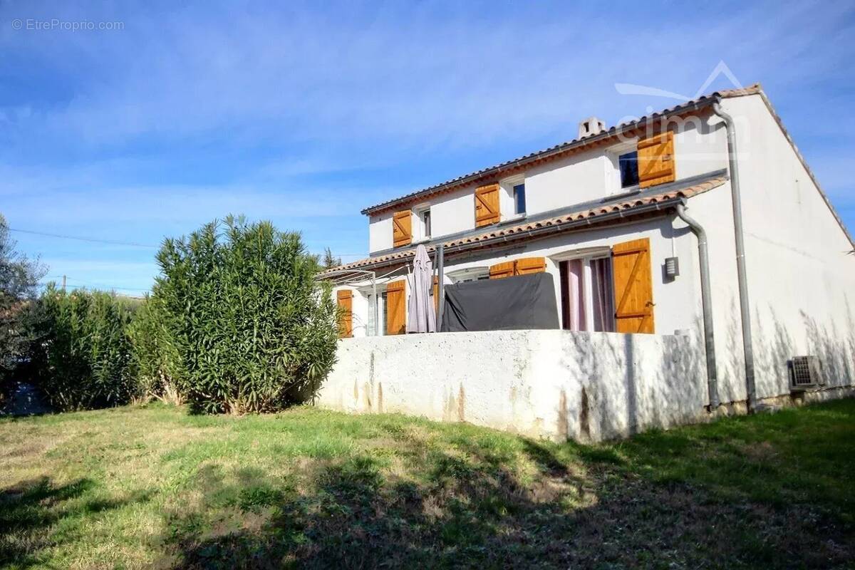 Maison à MONTELIMAR