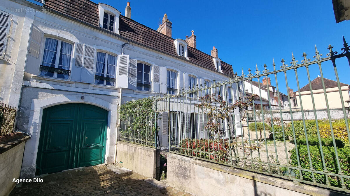 Maison à SAINT-FLORENTIN