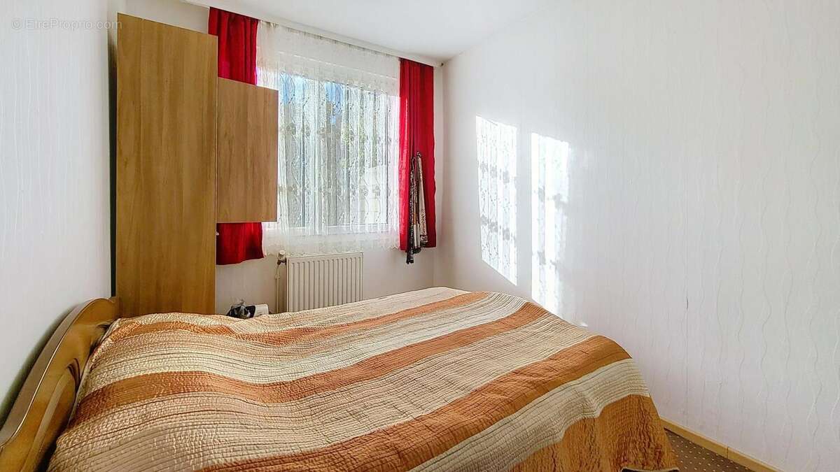 Photo 5 - Maison à THIAIS