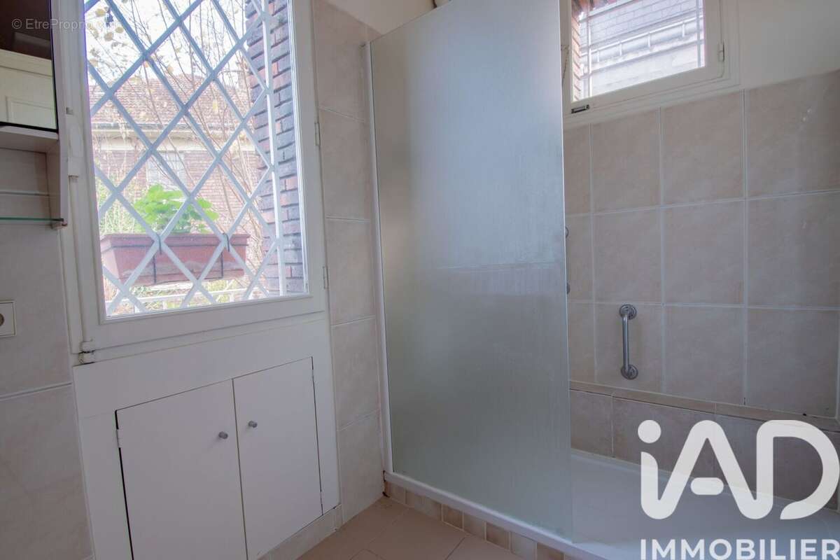 Photo 9 - Appartement à CACHAN