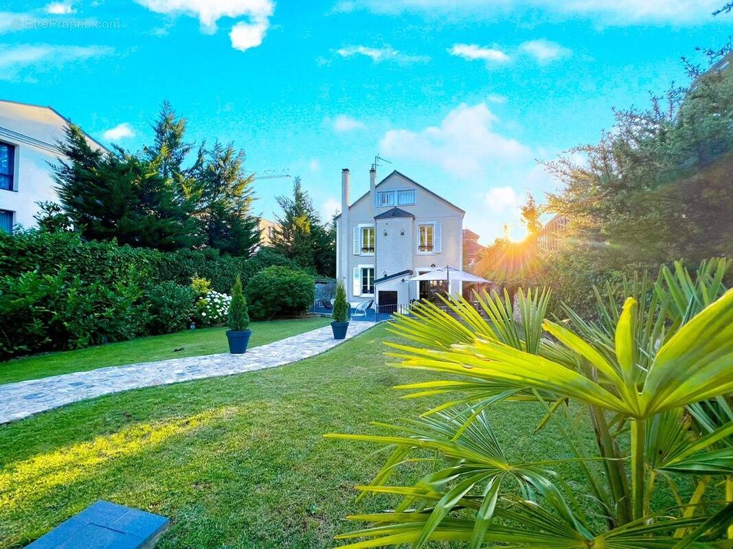 Maison à VILLIERS-SUR-MARNE