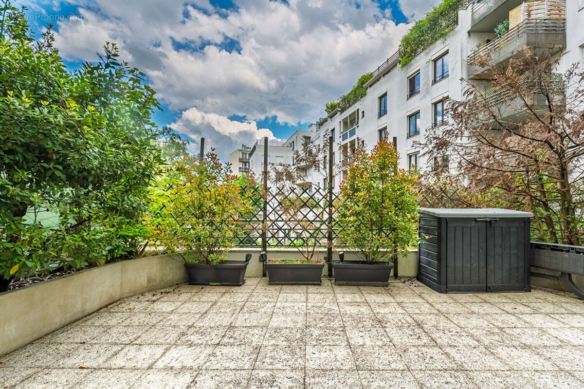 Appartement à ISSY-LES-MOULINEAUX
