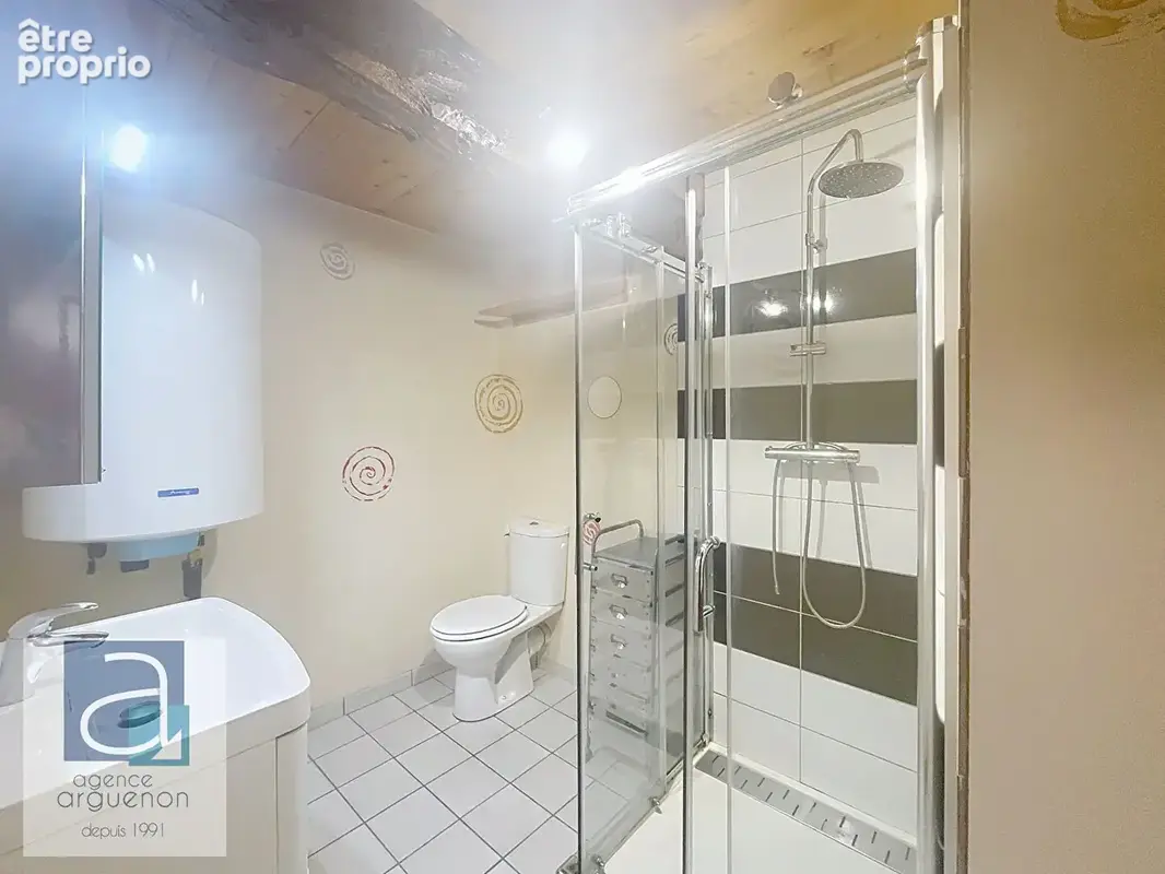 CAULNES- Propriété de caractère avec gîte indépendant et vastes dépendances - photo 11