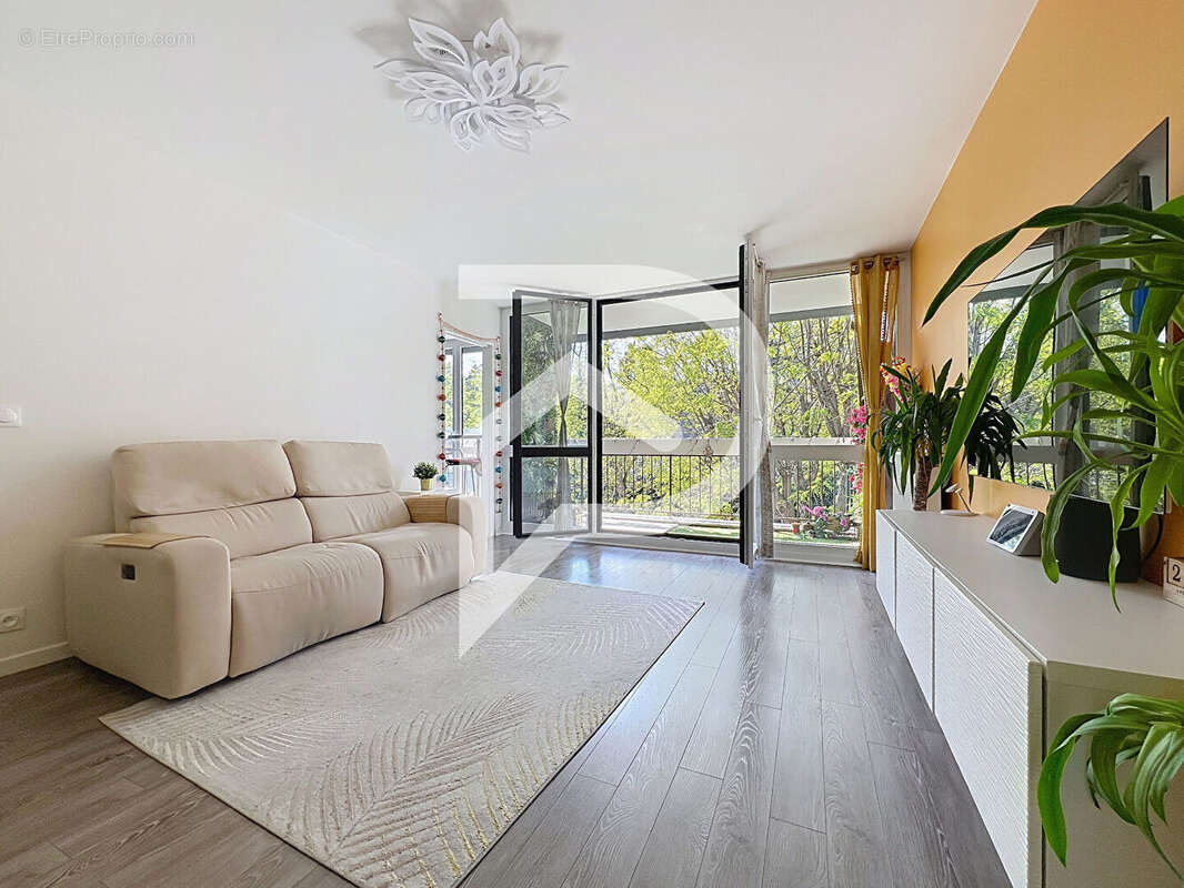 Appartement à GARCHES