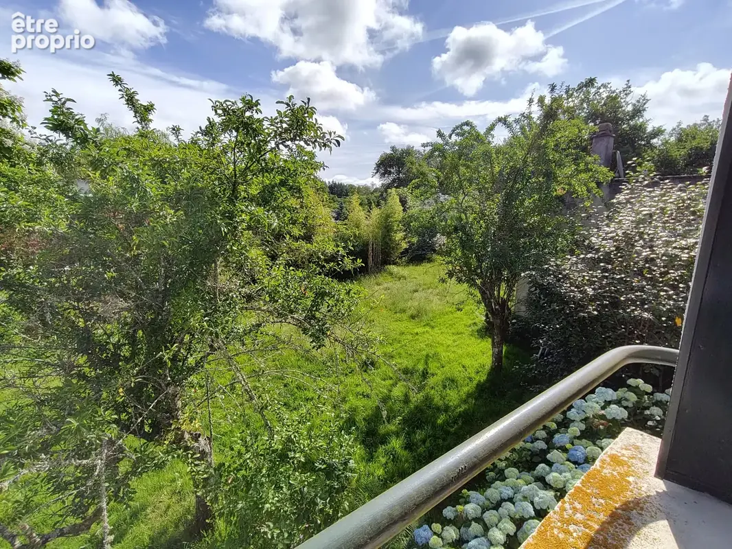 Laissez libre cours à vos projets dans cette vaste maison familiale - photo 2
