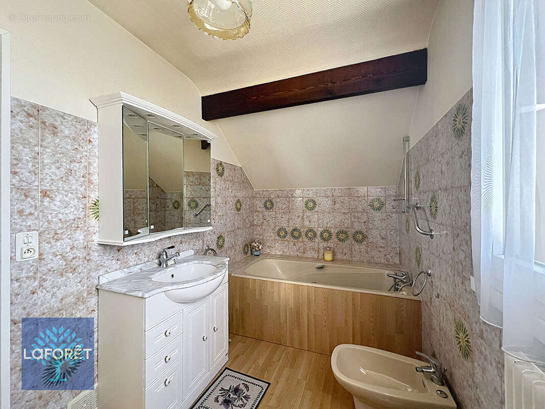 Maison à CORBEIL-ESSONNES