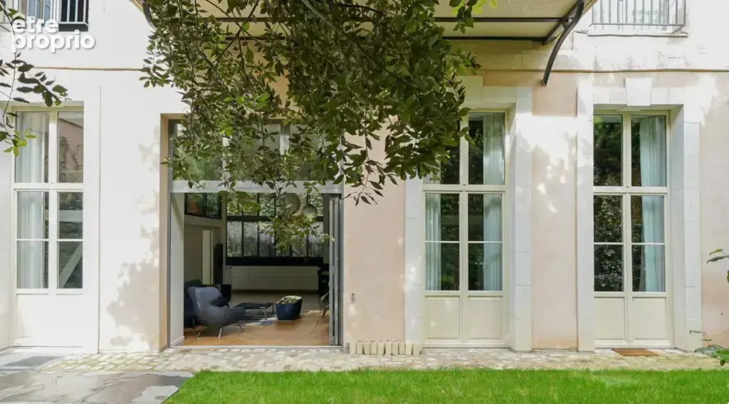 Appartement à PARIS-3E